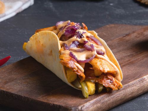 Taco Tavuk Döner Menü